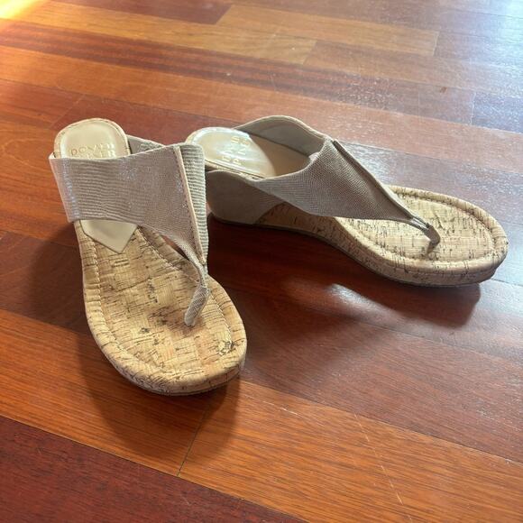 DONALD J. PLINER GIL Sand Metallic Wedge Shoes Size 11 - Picture 4 of 8